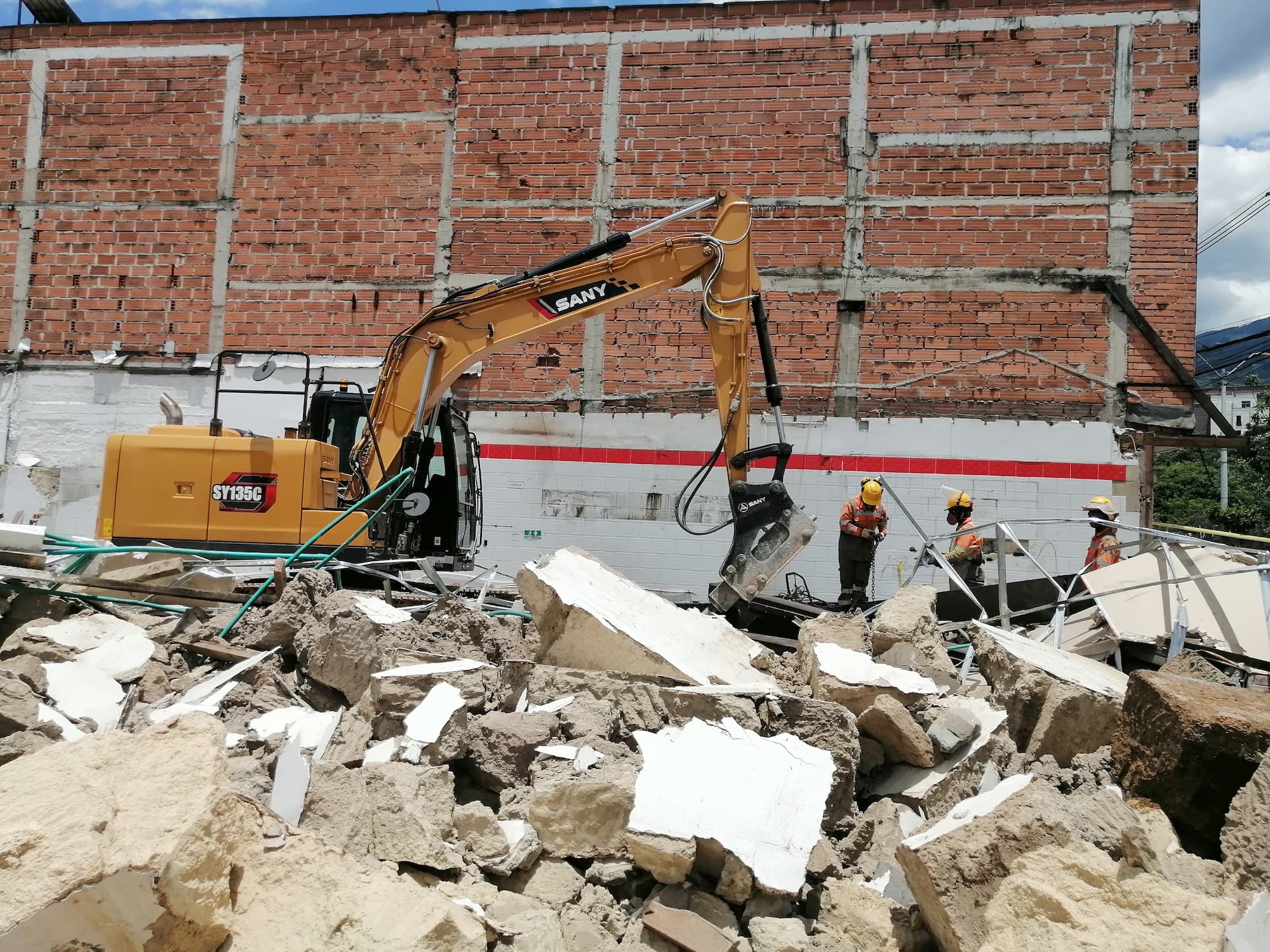 Desmantelamiento y demoliciones 3