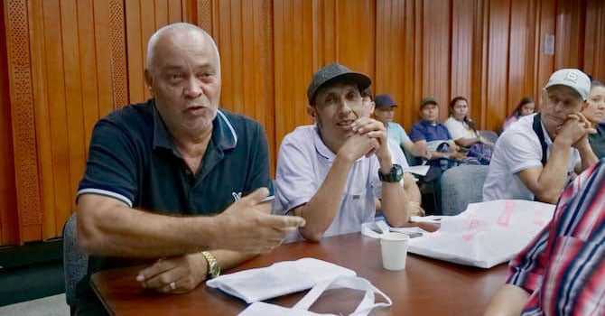 Escuchamos a los Comerciantes